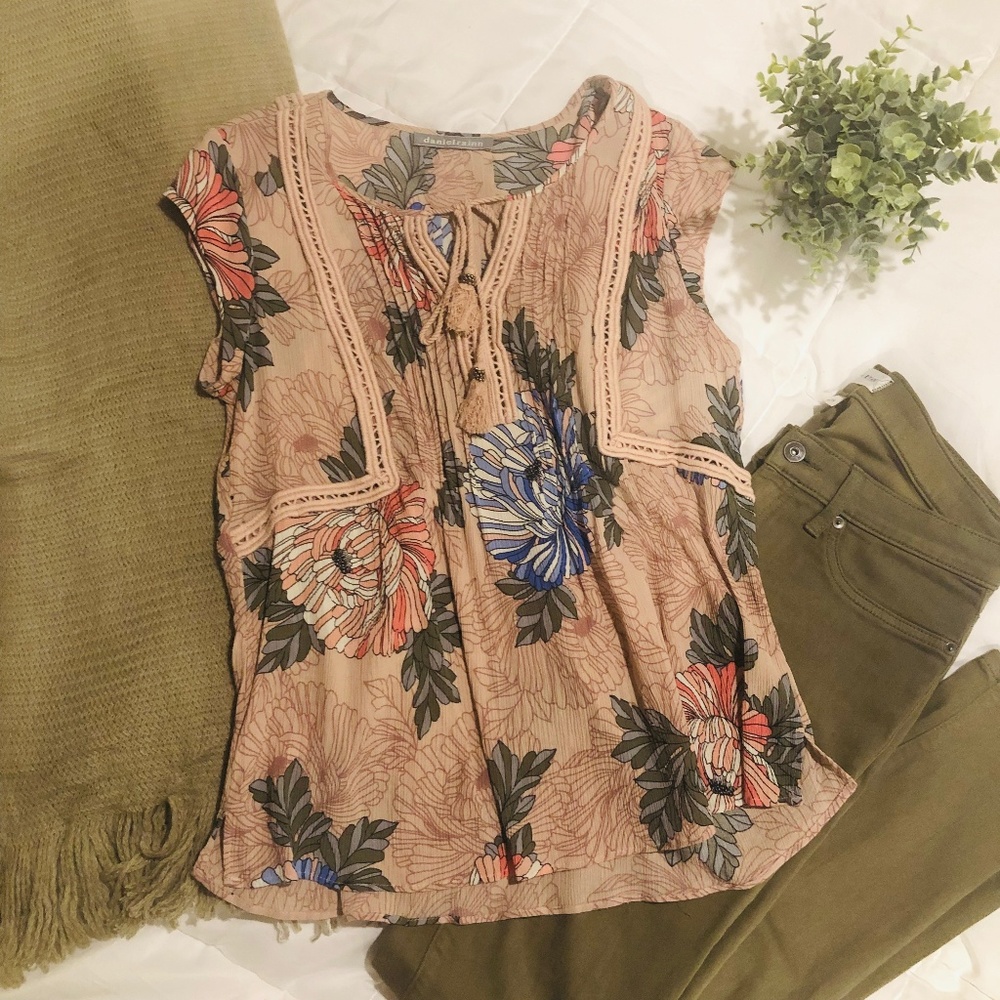 Daniel Rainn Stitch Fix Floral Blouse